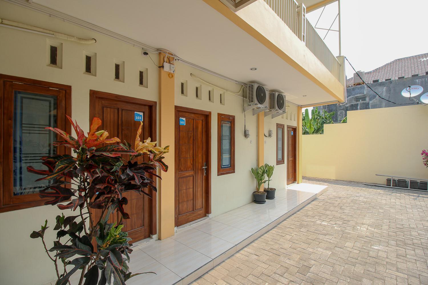 Reddoorz Syariah @ Pahlawan Sidoarjo Ξενοδοχείο Εξωτερικό φωτογραφία